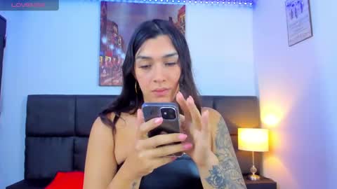 Snapshot of camila_coxx chatting on January 2025 12:54:02 PM s online show from January 2025 12:54:02 PM