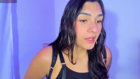 Snapshot of camila_coxx chatting on February 2025 10:15:01 PM s online show from February 2025 10:15:01 PM