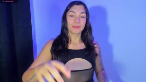 Snapshot of camila_coxx chatting on February 2025 05:16:01 AM s online show from February 2025 05:16:01 AM