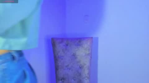 Snapshot of camila_coxx chatting on February 2025 05:15:02 AM s online show from February 2025 05:15:02 AM