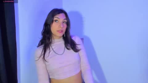 Snapshot of camila_coxx chatting on February 2025 02:17:02 AM s online show from February 2025 02:17:02 AM