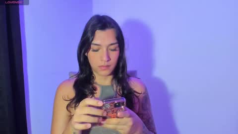 Snapshot of camila_coxx chatting on March 2025 06:37:01 PM s online show from March 2025 06:37:01 PM