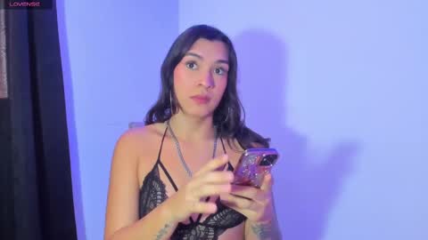 Snapshot of camila_coxx chatting on March 2025 03:27:02 PM s online show from March 2025 03:27:02 PM