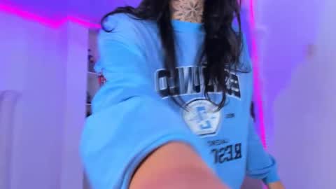 Snapshot of camila_coxx chatting on October 2025 05:26:02 AM s online show from October 2025 05:26:02 AM