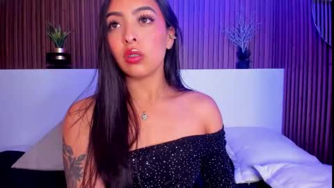 Snapshot of camila_dupont chatting on November 2025 04:00:01 AM Camila online show from November 2025 04:00:01 AM