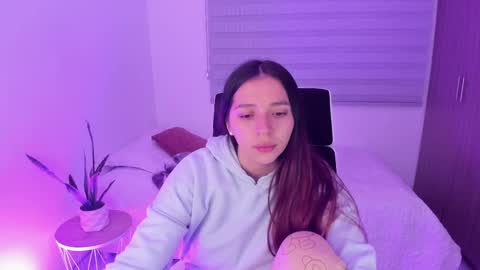 Snapshot of camila_ec2 chatting on November 2025 02:17:02 AM C A M I online show from November 2025 02:17:02 AM