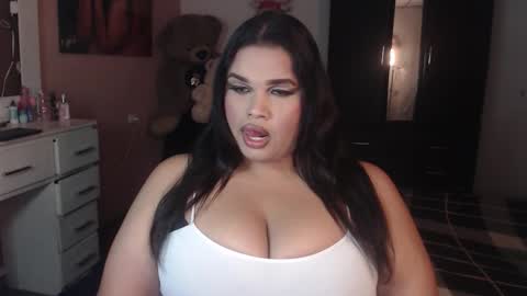 Snapshot of camila_fuenmayor chatting on March 2026 08:59:02 AM online show from March 2026 08:59:02 AM