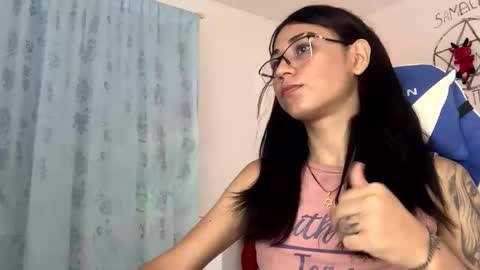 Snapshot of camila_trans19 chatting on November 2025 06:17:01 PM Camila online show from November 2025 06:17:01 PM