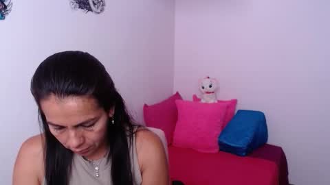 Snapshot of camila_vargas_ chatting on March 2026 04:01:01 PM Camila Vargas online show from March 2026 04:01:01 PM