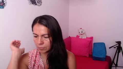 Snapshot of camila_vargas_ chatting on April 2026 10:07:02 PM Camila Vargas online show from April 2026 10:07:02 PM