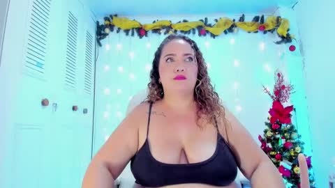 Snapshot of camilaa_foxxx chatting on December 2024 12:39:02 AM camilaa foxxx online show from December 2024 12:39:02 AM