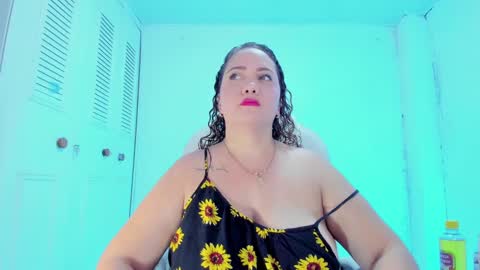 Snapshot of camilaa_foxxx chatting on January 2025 05:28:02 PM camilaa foxxx online show from January 2025 05:28:02 PM
