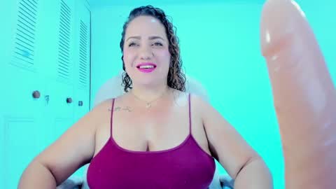 Snapshot of camilaa_foxxx chatting on March 2025 08:16:01 PM camilaa foxxx online show from March 2025 08:16:01 PM