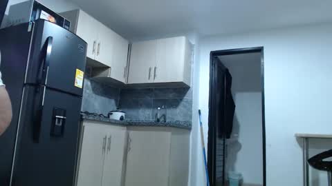 Camila online show from November 2025 03:23:01 AM