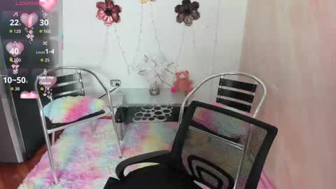 CAMILA SUAREZ online show from October 2025 06:03:02 PM