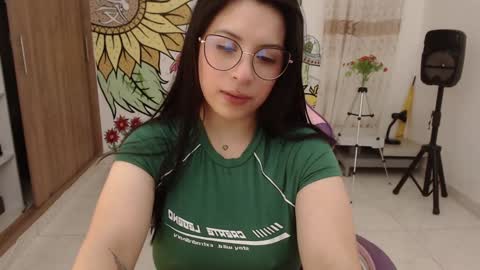 Snapshot of camilacarter chatting on January 2025 02:57:01 AM camilacarter online show from January 2025 02:57:01 AM