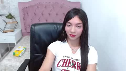 Snapshot of camilah_tk chatting on March 2025 06:16:01 PM Cami online show from March 2025 06:16:01 PM