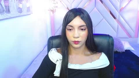 Snapshot of camilah_tk chatting on April 2026 03:06:01 AM Cami online show from April 2026 03:06:01 AM