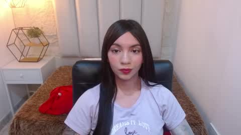 Snapshot of camilah_tk chatting on April 2026 12:08:02 PM Cami online show from April 2026 12:08:02 PM