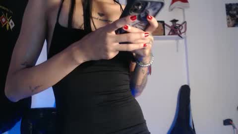 kira online show from April 2026 09:50:01 PM