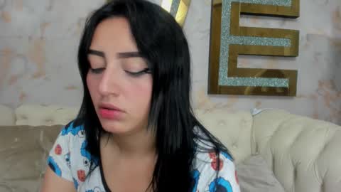 Camila  online show from January 2026 03:22:01 AM