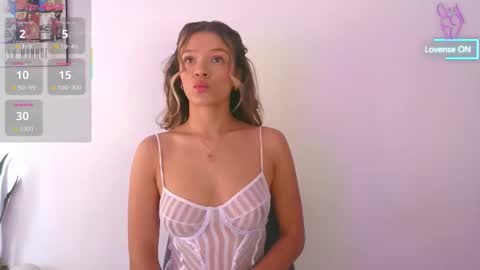 Camila Monroee  online show from October 2025 03:22:01 PM