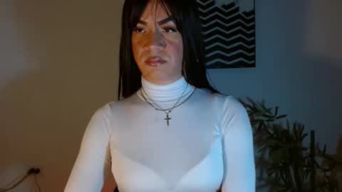 camilaparrisx online show from June 2026 02:37:02 AM