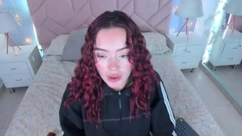 Snapshot of camilarivers chatting on December 2024 03:20:02 PM Camila online show from December 2024 03:20:02 PM