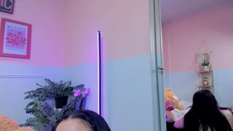 Camila  online show from March 2026 06:18:01 AM