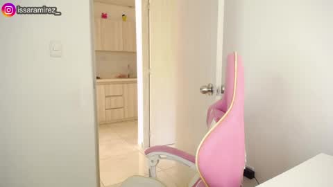 X IGcamiryan01 online show from May 2026 09:42:02 PM