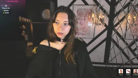 Camilla online show from April 2026 06:09:01 AM