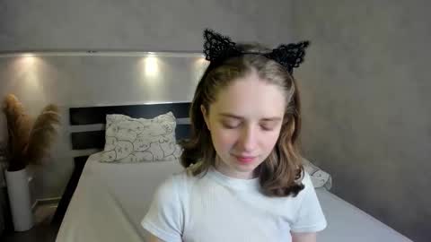 Snapshot of camilla_kelly chatting on October 2025 01:03:02 AM Camilla online show from October 2025 01:03:02 AM