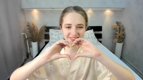 Snapshot of camilla_kelly chatting on October 2025 01:17:01 AM Camilla online show from October 2025 01:17:01 AM