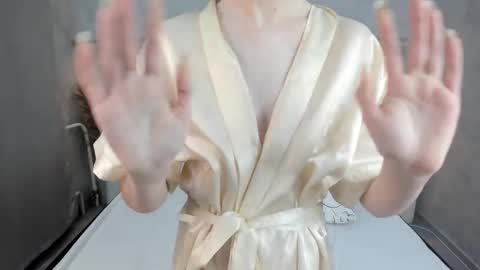 Snapshot of camilla_kelly chatting on November 2025 01:07:02 AM Camilla online show from November 2025 01:07:02 AM