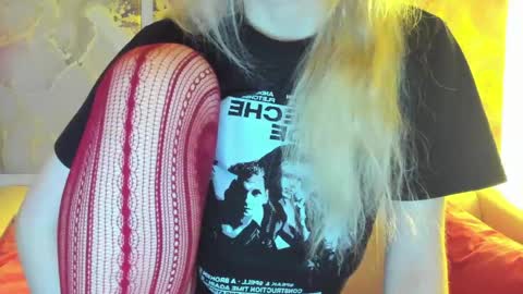 camilladreamer online show from April 2026 10:12:01 PM