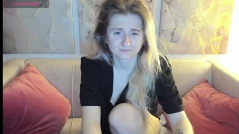 camilladreamer online show from April 2026 11:28:01 PM