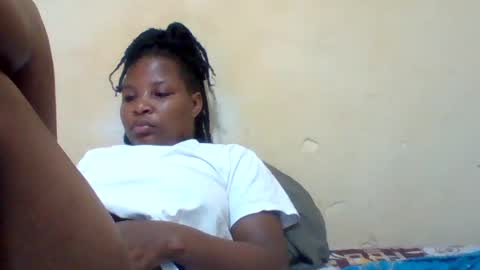 camillah_sweet online show from June 2026 08:28:01 AM