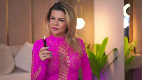 Camy online show from February 2026 08:35:01 PM