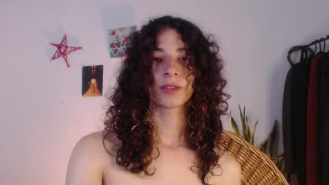 Snapshot of camille_delrey chatting on January 2025 04:54:01 AM Camille online show from January 2025 04:54:01 AM
