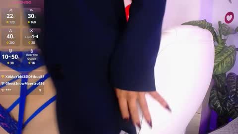 Snapshot of camille_halls chatting on February 2025 01:30:02 PM Camille online show from February 2025 01:30:02 PM