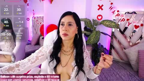 Snapshot of camille_halls chatting on February 2025 10:28:01 AM Camille online show from February 2025 10:28:01 AM
