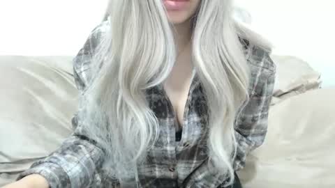 CamilleBunny online show from December 2025 04:19:01 AM