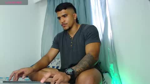 Snapshot of camilo_contre21 chatting on December 2024 09:15:01 PM camilo_contre21 online show from December 2024 09:15:01 PM