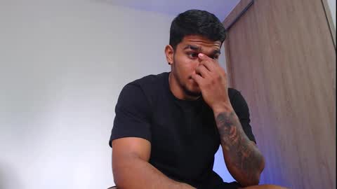 camilo_contre21 online show from November 2025 07:08:02 PM