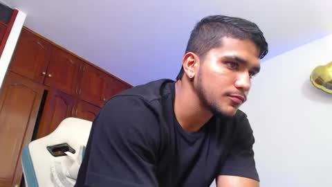 camilo_contre21 online show from June 2026 07:16:01 PM