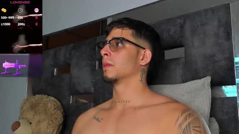   INDEPENDENT MODEL online show from September 2025 04:13:02 AM