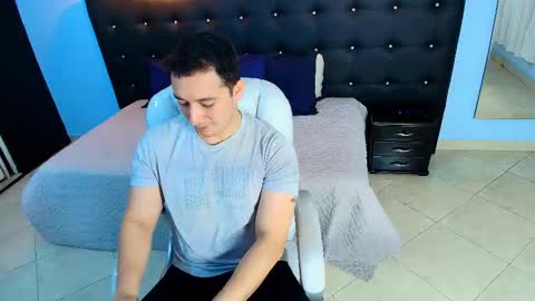 Snapshot of camilo_stark chatting on December 2024 01:24:02 PM Camilo online show from December 2024 01:24:02 PM