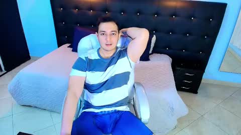 Snapshot of camilo_stark chatting on December 2024 01:39:02 PM Camilo online show from December 2024 01:39:02 PM