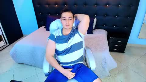 Snapshot of camilo_stark chatting on December 2024 04:43:01 PM Camilo online show from December 2024 04:43:01 PM