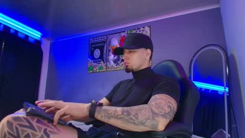 Snapshot of camiloalvarezzz3 chatting on March 2026 02:03:02 PM CAMILO online show from March 2026 02:03:02 PM